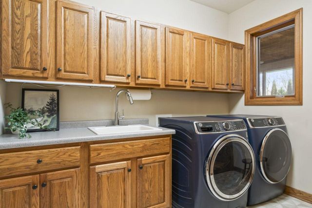 2631 Hawk Hill Lane SW, Rochester, MN 55902