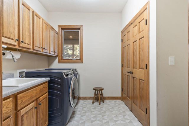 2631 Hawk Hill Lane SW, Rochester, MN 55902