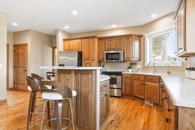 2631 Hawk Hill Lane SW, Rochester, MN 55902