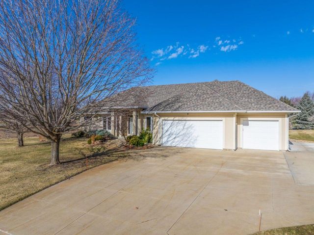 2631 Hawk Hill Lane SW, Rochester, MN 55902