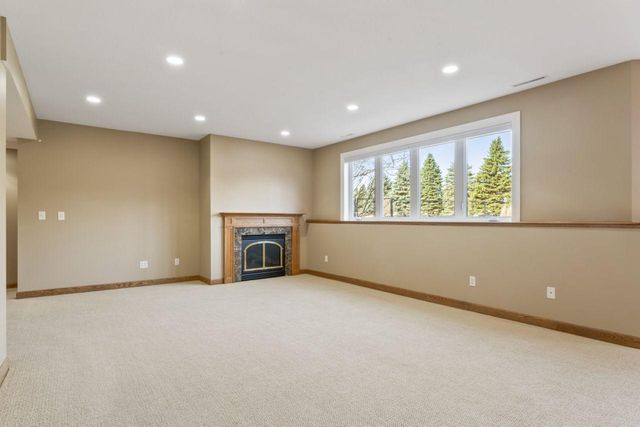 2631 Hawk Hill Lane SW, Rochester, MN 55902