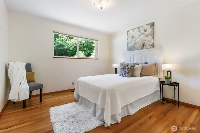1542 NE 96th Street, Seattle, WA 98115
