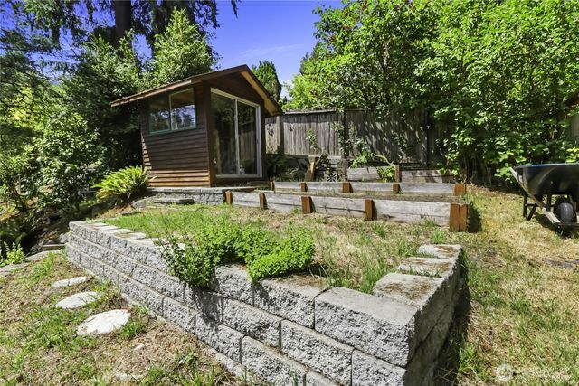 1542 NE 96th Street, Seattle, WA 98115