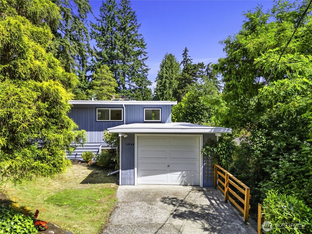 1542 NE 96th Street, Seattle, WA 98115