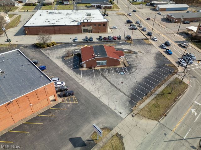 2911 Youngstown Road SE, Warren, OH 44484