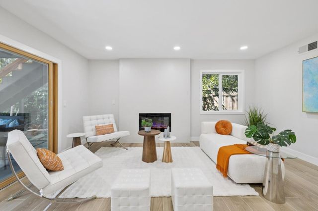 163 Crescent Avenue, Portola Valley, CA 94028