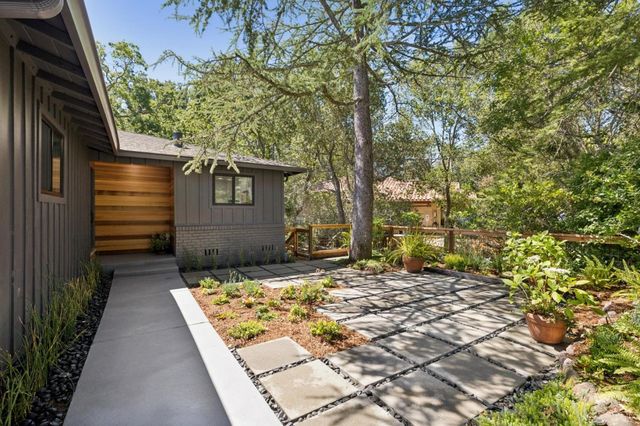 163 Crescent Avenue, Portola Valley, CA 94028