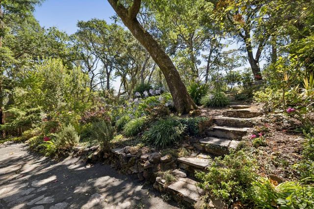 163 Crescent Avenue, Portola Valley, CA 94028