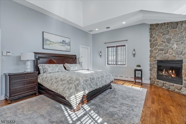 30 High Point Dr, Springfield Twp., NJ 07081