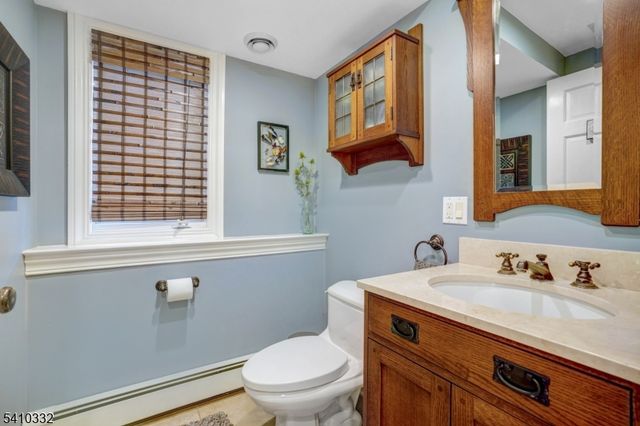 30 High Point Dr, Springfield Twp., NJ 07081