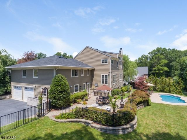 30 High Point Dr, Springfield Twp., NJ 07081