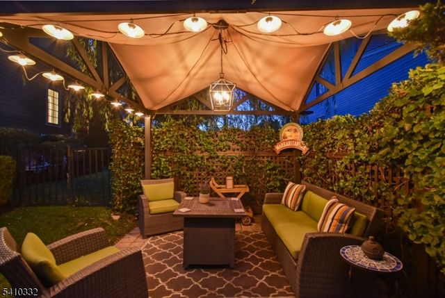 30 High Point Dr, Springfield Twp., NJ 07081