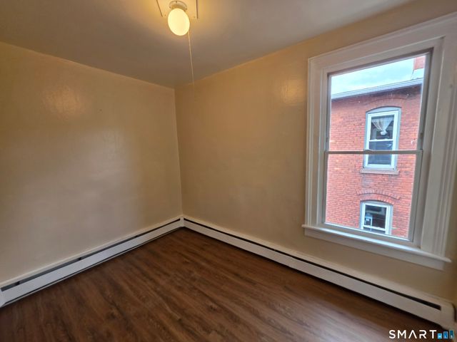 110 Babcock Street 3rd flr, Hartford, CT 06106