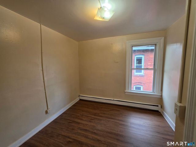 110 Babcock Street 3rd flr, Hartford, CT 06106