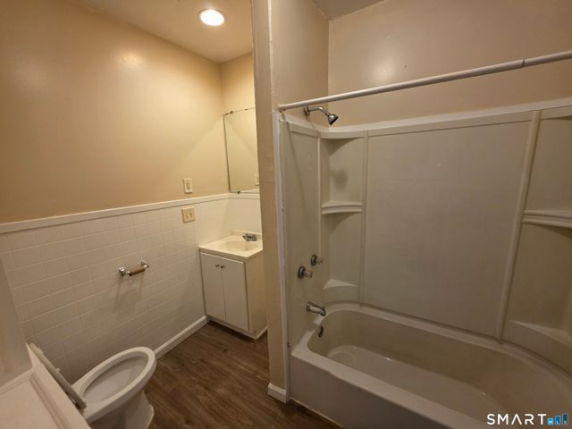 110 Babcock Street 3rd flr, Hartford, CT 06106