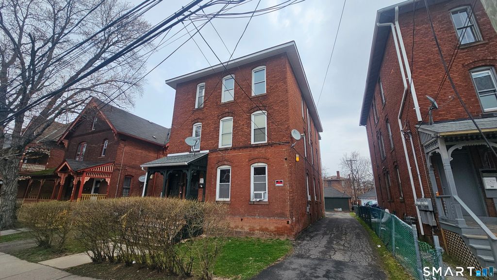 110 Babcock Street 3rd flr, Hartford, CT 06106