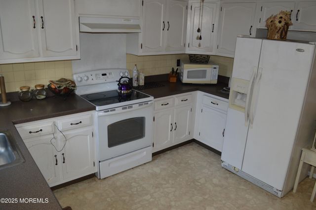 107 A Hudson Parkway, Whiting, NJ 08759