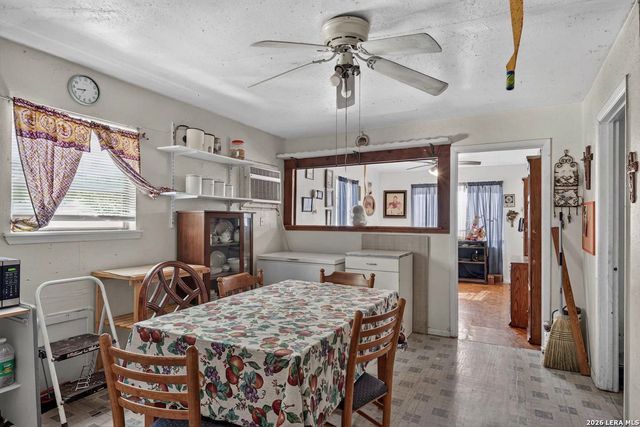 2319 Valencia, San Antonio, TX 78237