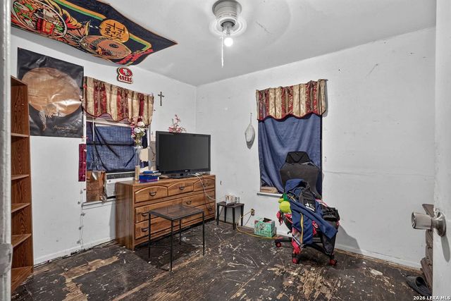 2319 Valencia, San Antonio, TX 78237