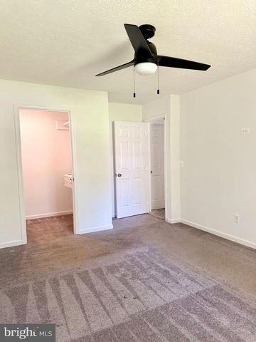 105 WALNUT DR, Fredericksburg, VA 22405