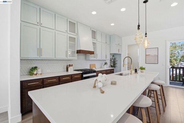 37784 Taro Ter, Newark, CA 94560