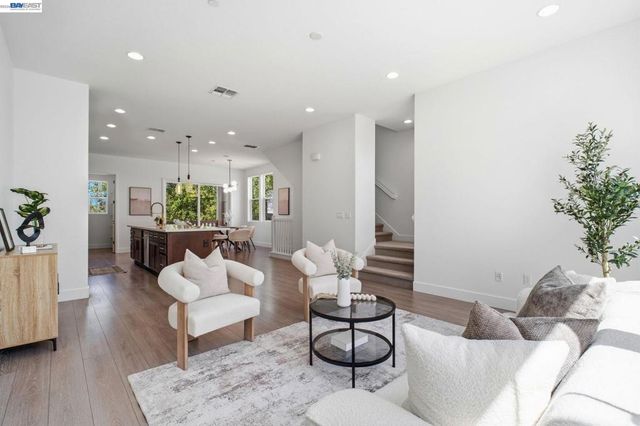 37784 Taro Ter, Newark, CA 94560