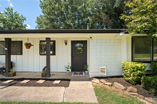 203 Amherst Circle, Fort Smith, AR 72908