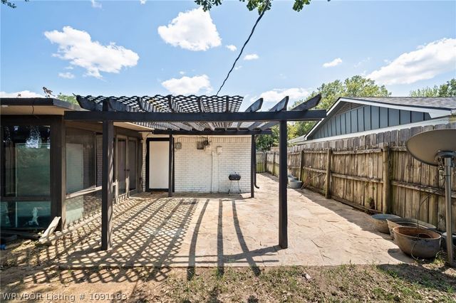 203 Amherst Circle, Fort Smith, AR 72908