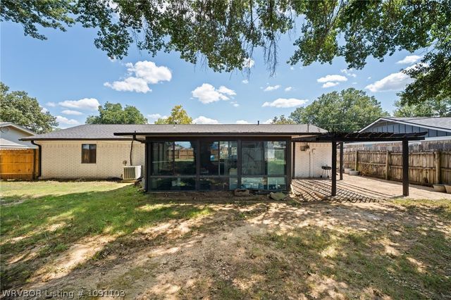 203 Amherst Circle, Fort Smith, AR 72908