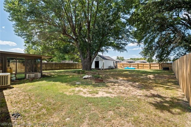 203 Amherst Circle, Fort Smith, AR 72908