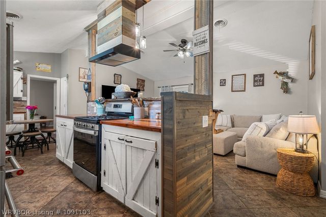 203 Amherst Circle, Fort Smith, AR 72908