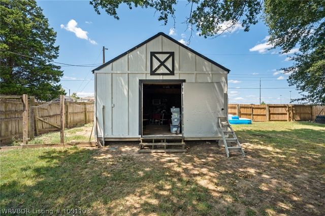 203 Amherst Circle, Fort Smith, AR 72908