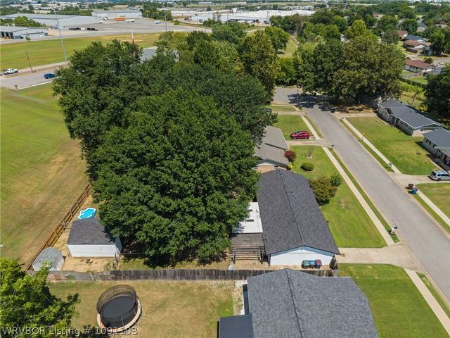 203 Amherst Circle, Fort Smith, AR 72908