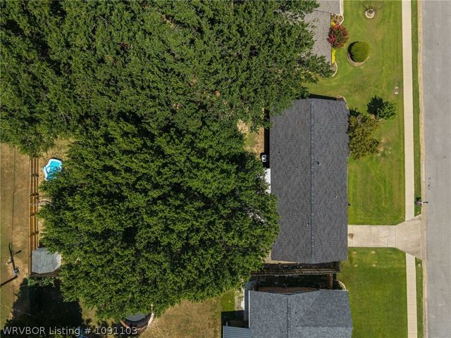 203 Amherst Circle, Fort Smith, AR 72908