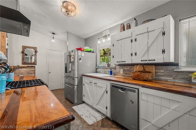 203 Amherst Circle, Fort Smith, AR 72908