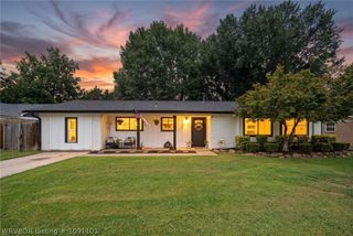 203 Amherst Circle, Fort Smith, AR 72908