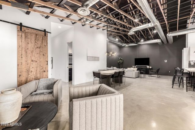 6444 E OAK Street, Scottsdale, AZ 85257