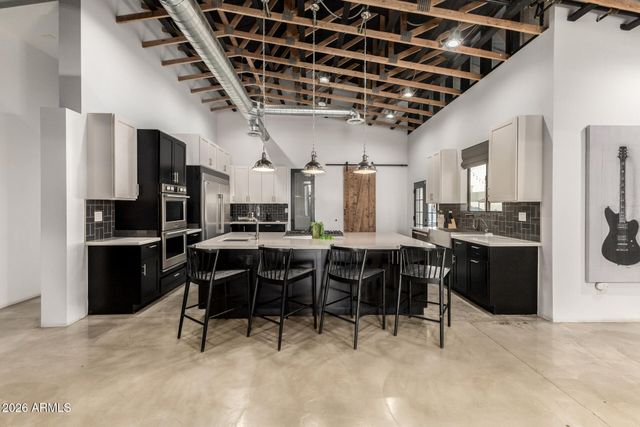 6444 E OAK Street, Scottsdale, AZ 85257