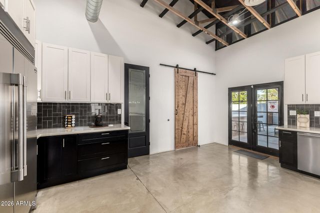 6444 E OAK Street, Scottsdale, AZ 85257