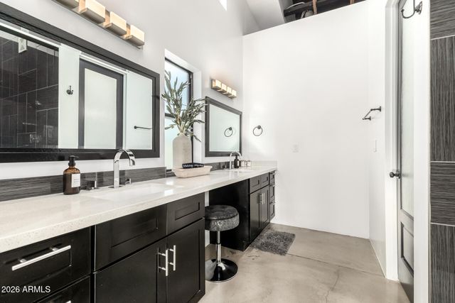 6444 E OAK Street, Scottsdale, AZ 85257