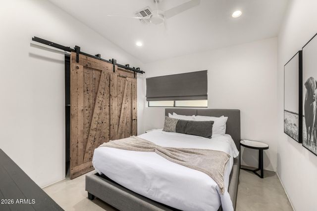 6444 E OAK Street, Scottsdale, AZ 85257