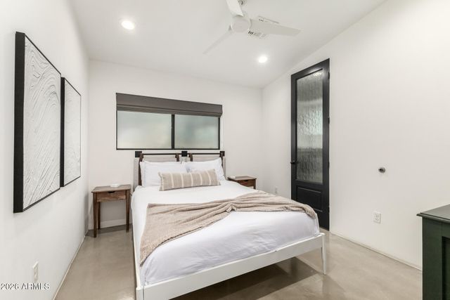 6444 E OAK Street, Scottsdale, AZ 85257