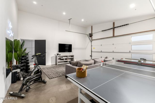 6444 E OAK Street, Scottsdale, AZ 85257