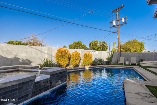 6444 E OAK Street, Scottsdale, AZ 85257