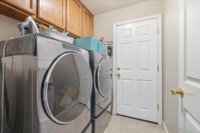 4072 Alex Ln, Carmichael, CA 95608