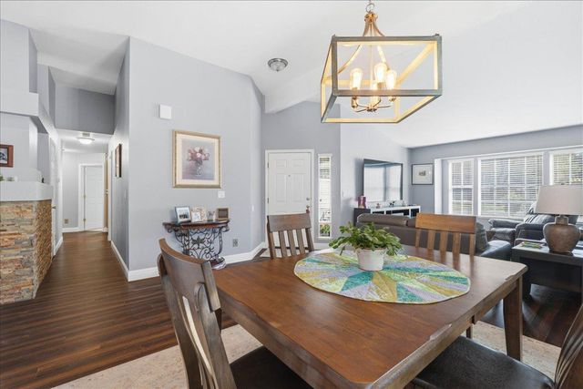 4072 Alex Ln, Carmichael, CA 95608