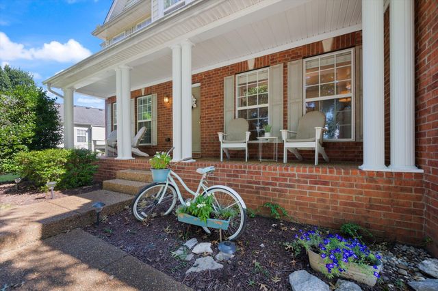 1902 Baileys Trace Dr, Spring Hill, TN 37174