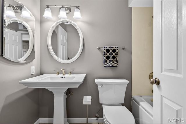 5150 Olde Silver Place, Unincorporated, MO 63128