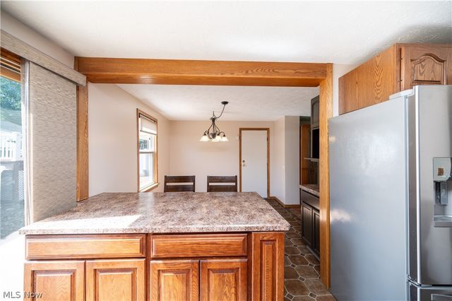814 Illinois Avenue, Mcdonald, OH 44437