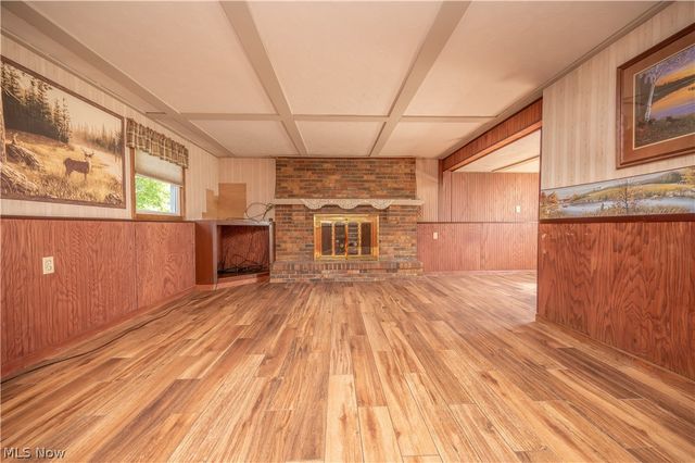 814 Illinois Avenue, Mcdonald, OH 44437